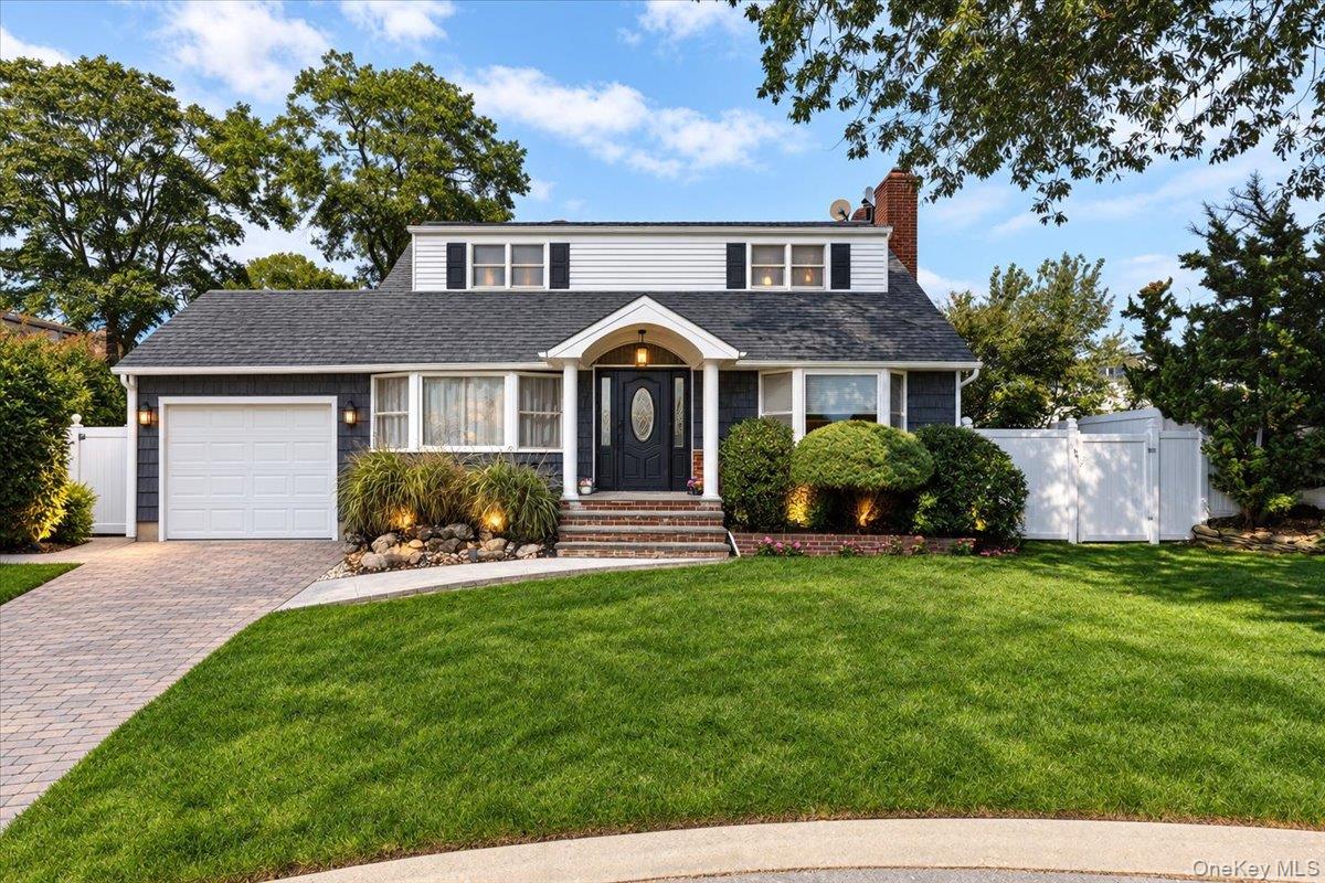1 5th Avenue – For Sale