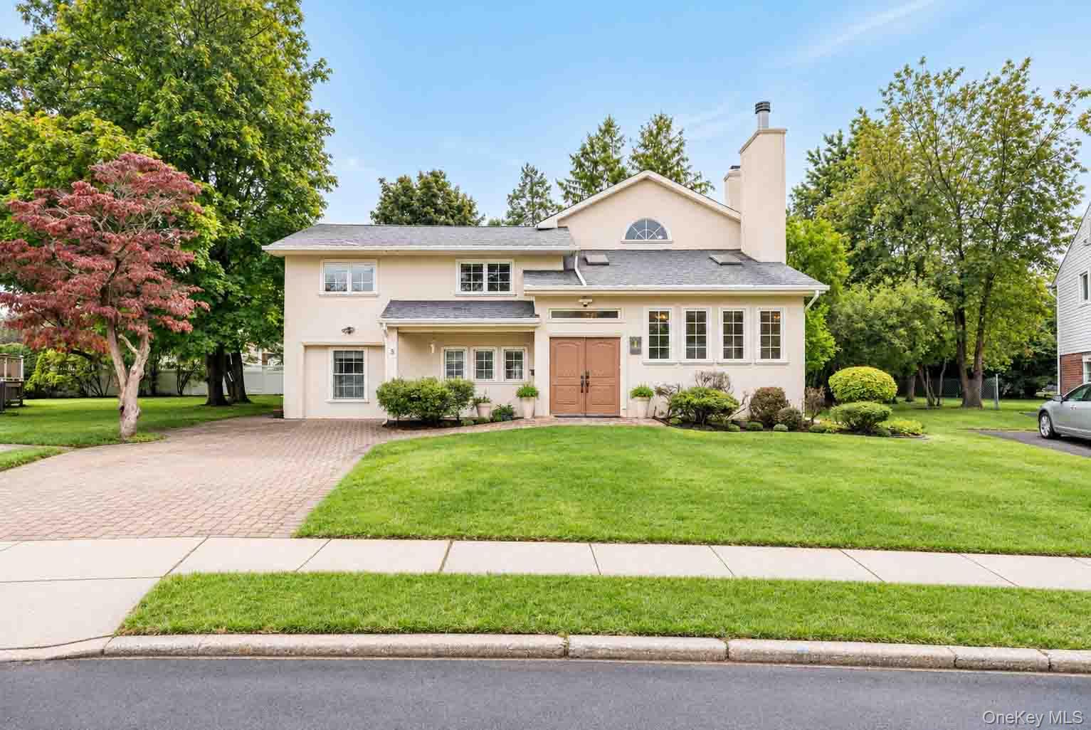 5 Phipps Lane – For Sale