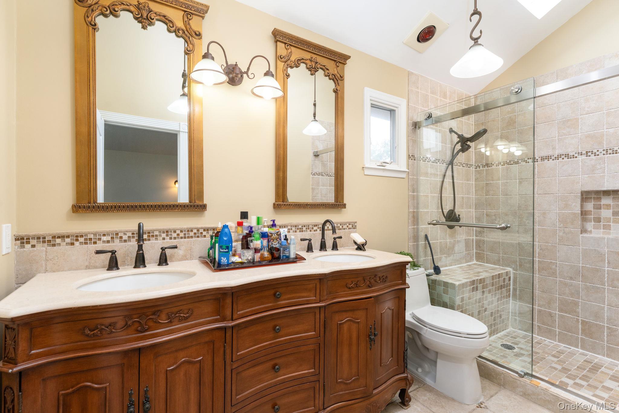 5 Phipps Lane – For Sale photo 18