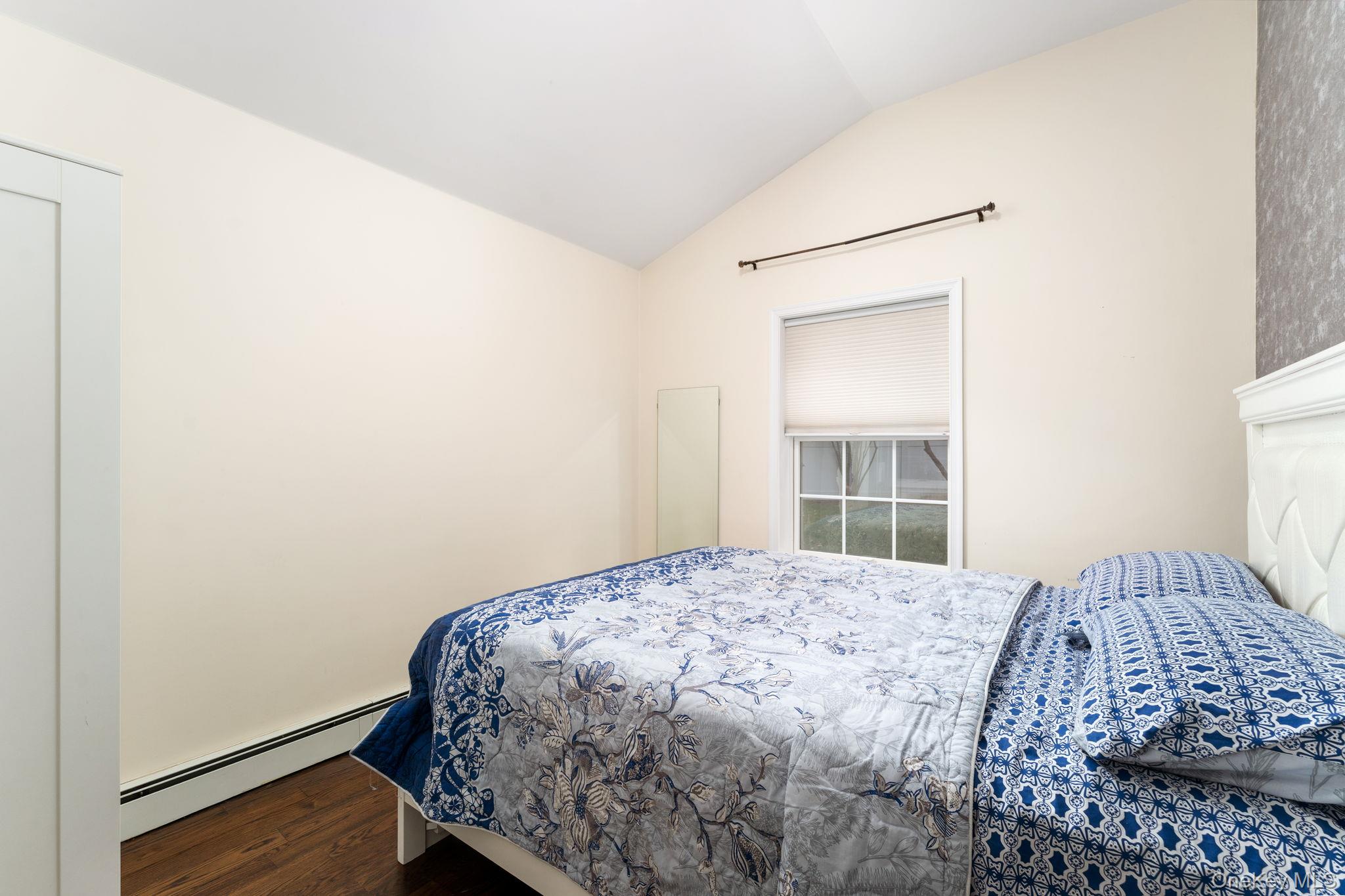 5 Phipps Lane – For Sale photo 27