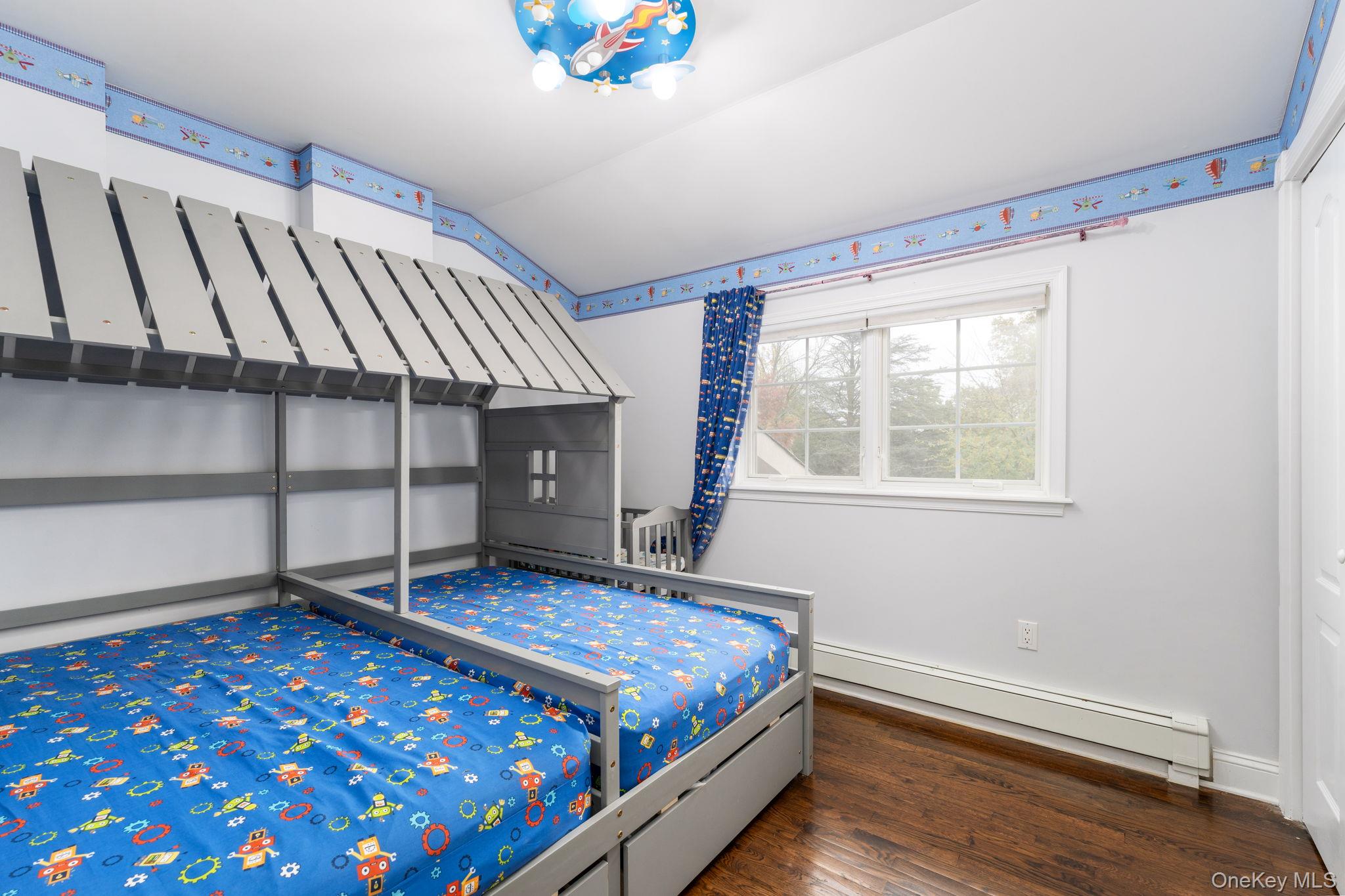 5 Phipps Lane – For Sale photo 23