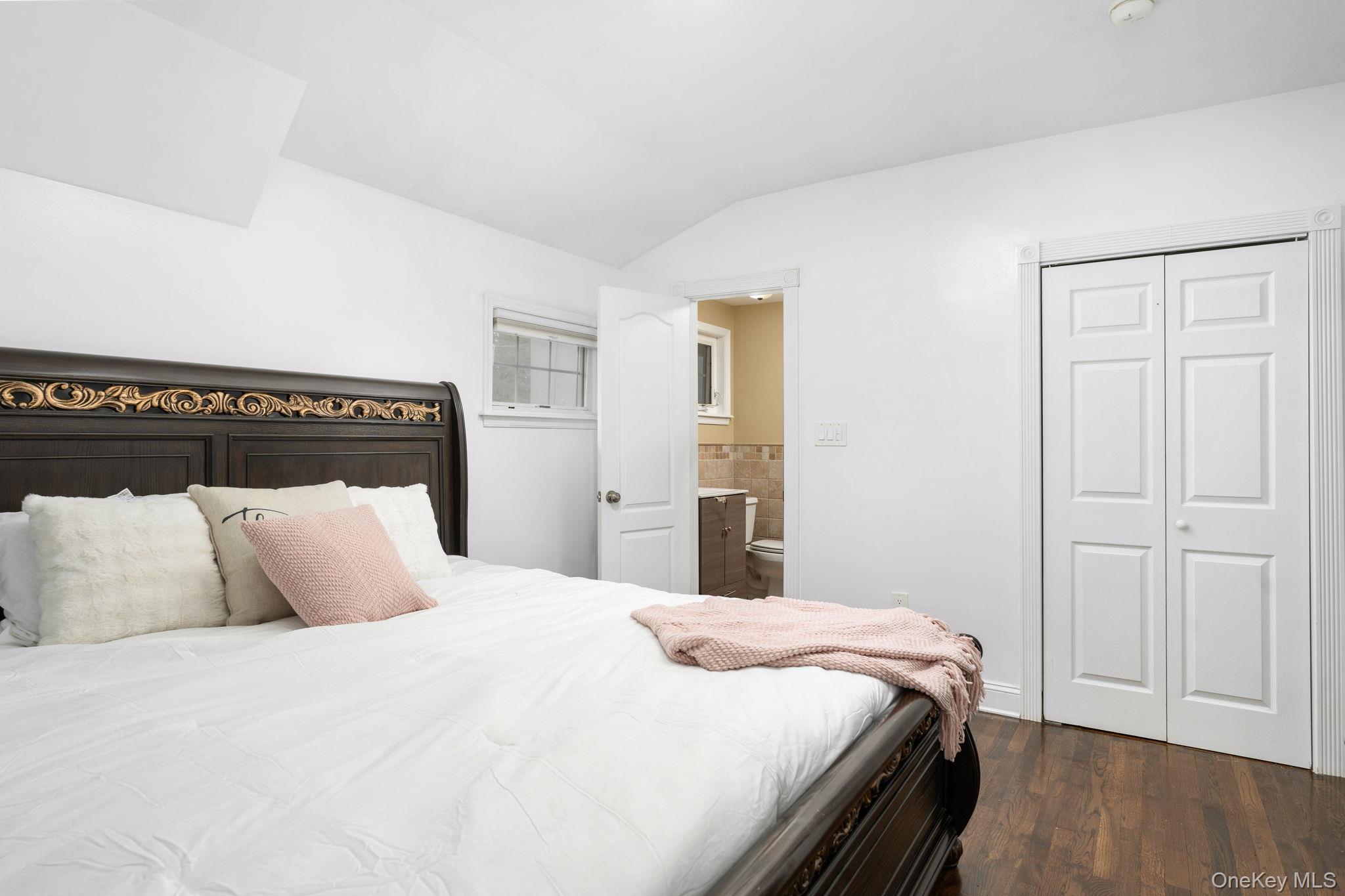 5 Phipps Lane – For Sale photo 20
