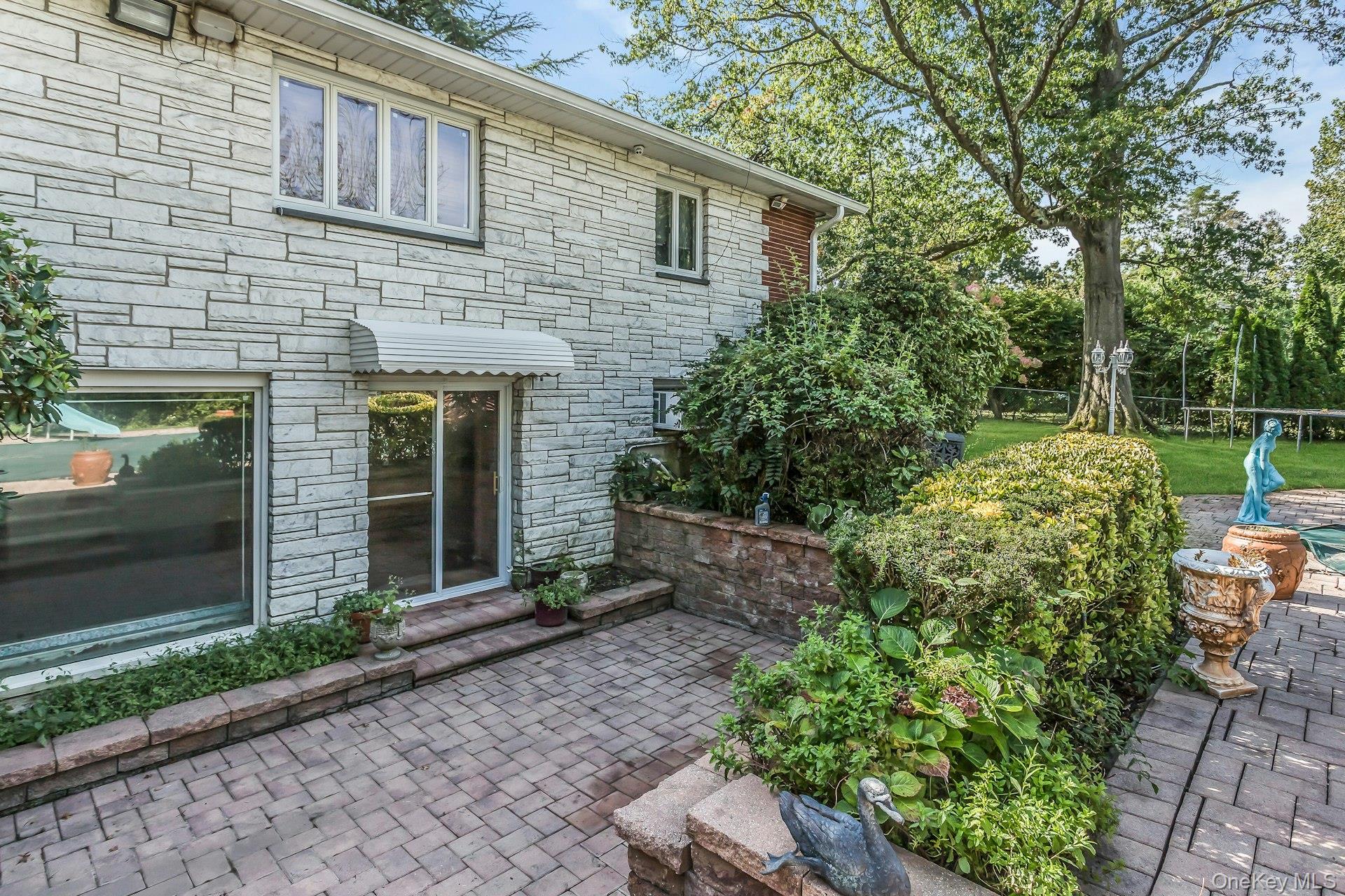 260 Oakridge Lane – For Rent photo 40