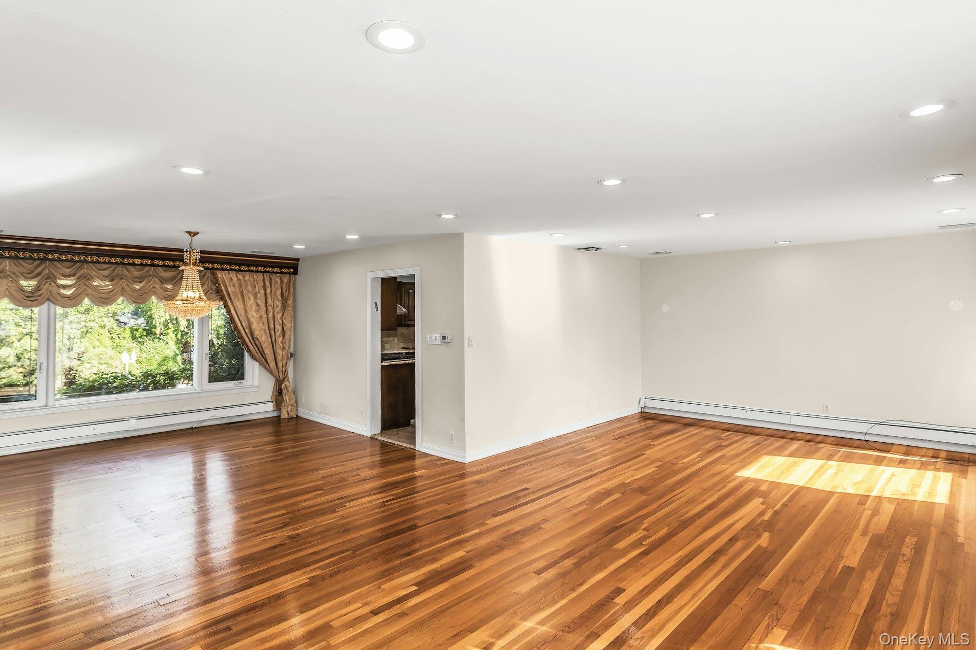 260 Oakridge Lane – For Rent photo 7