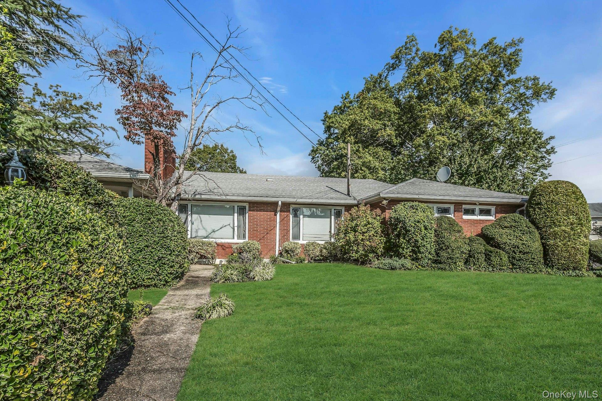 260 Oakridge Lane – For Rent