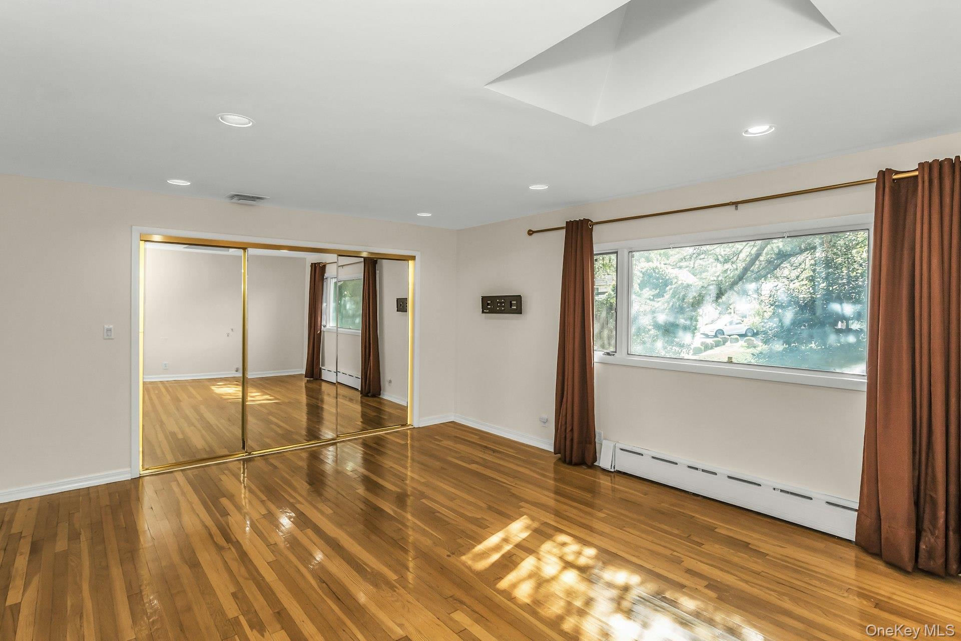 260 Oakridge Lane – For Rent photo 19
