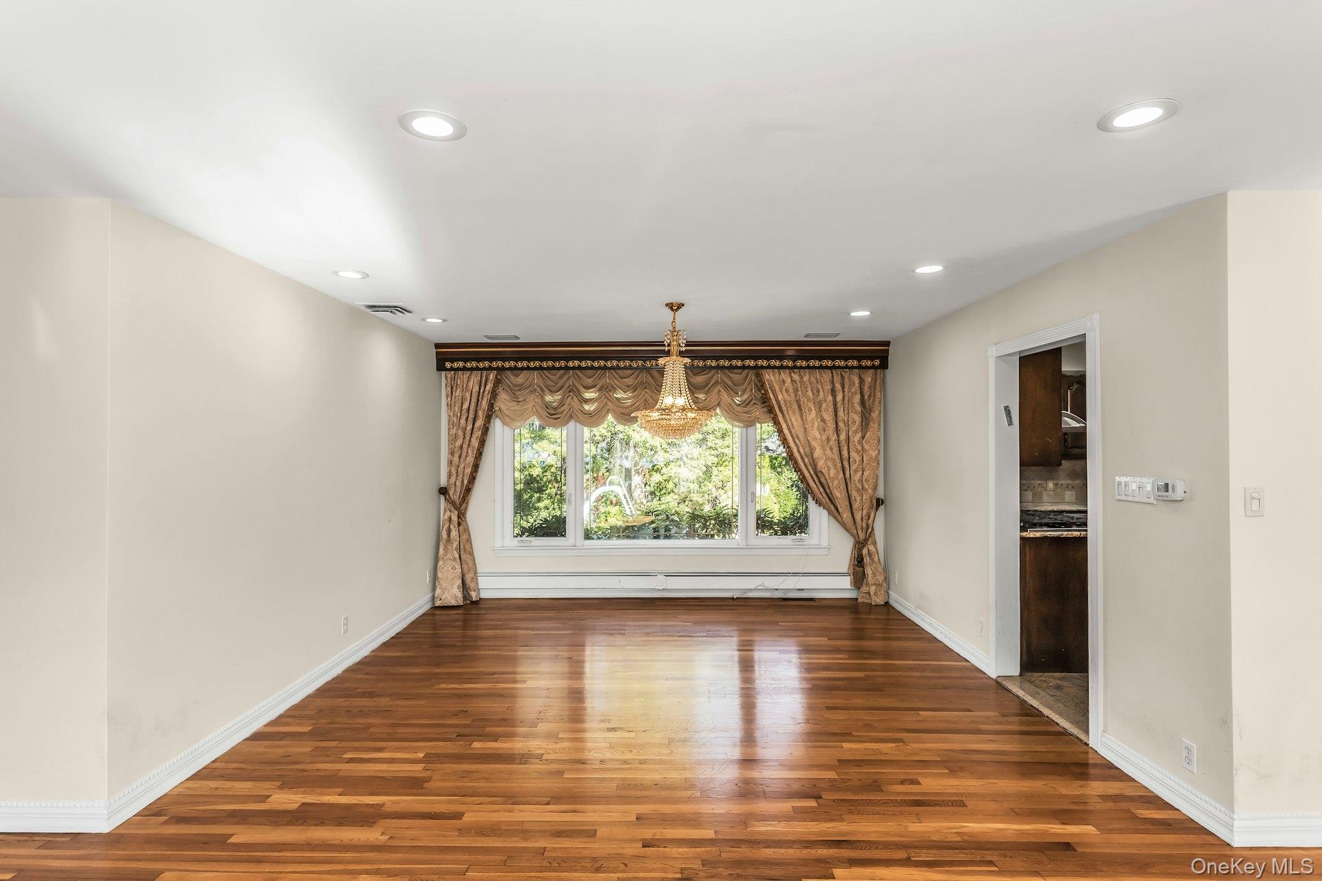 260 Oakridge Lane – For Rent photo 12