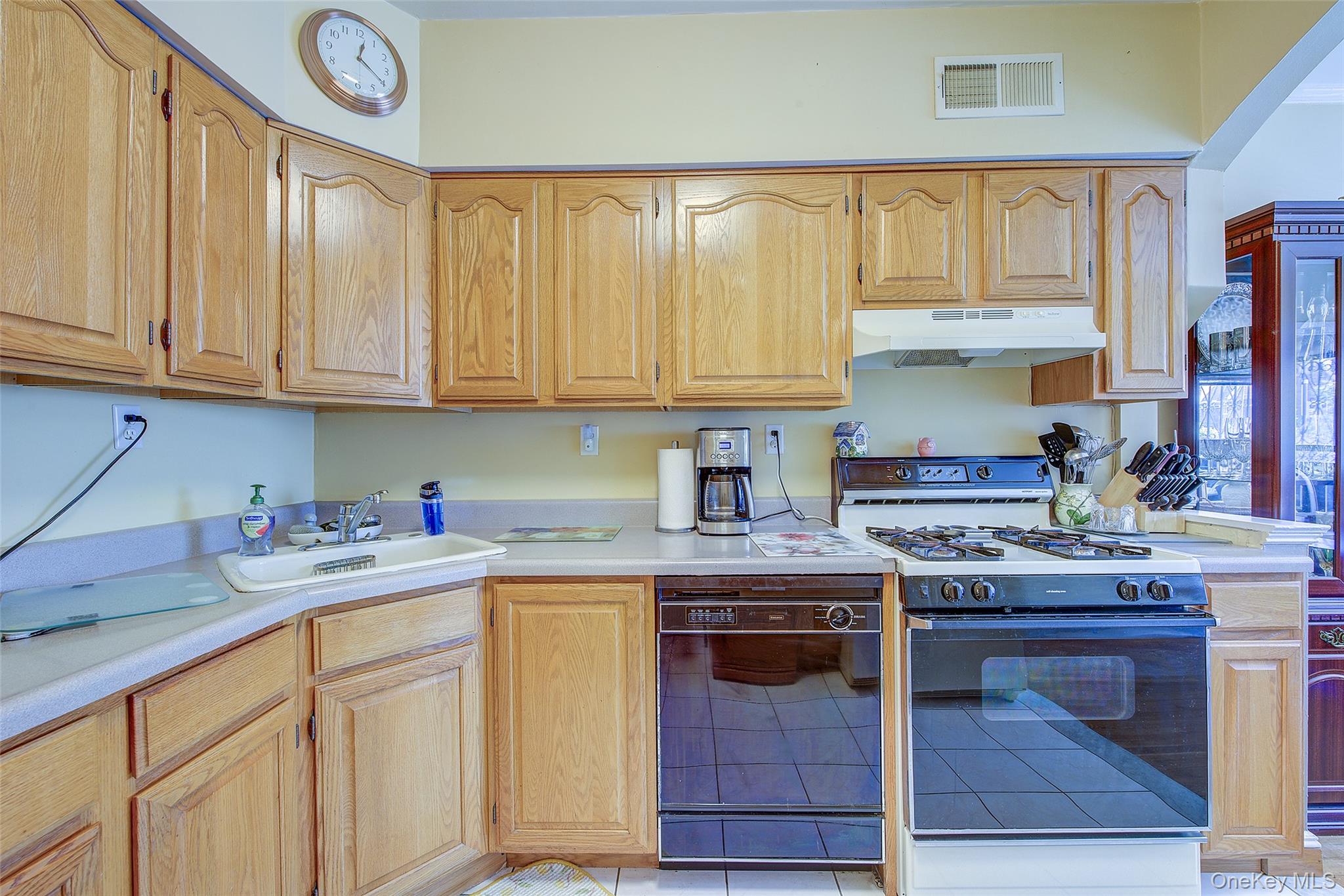 146-31 60th Avenue – For Sale photo 11