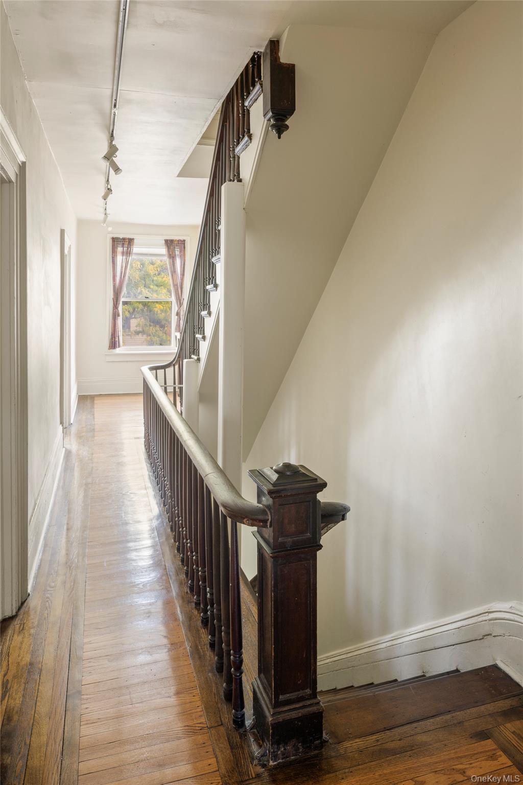 511 Warren Street – For Sale photo 12