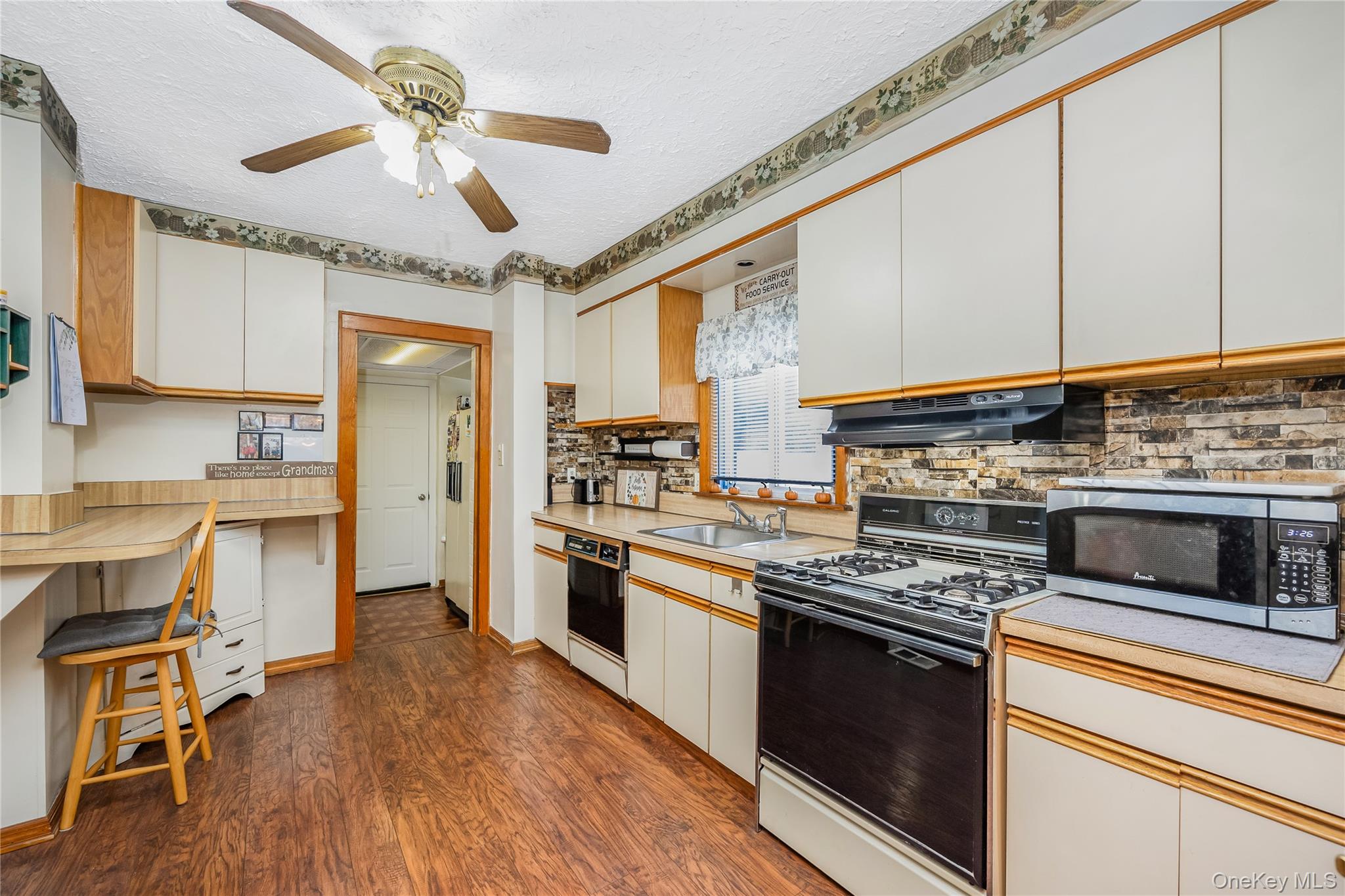 154-58 11th Avenue – For Sale photo 13