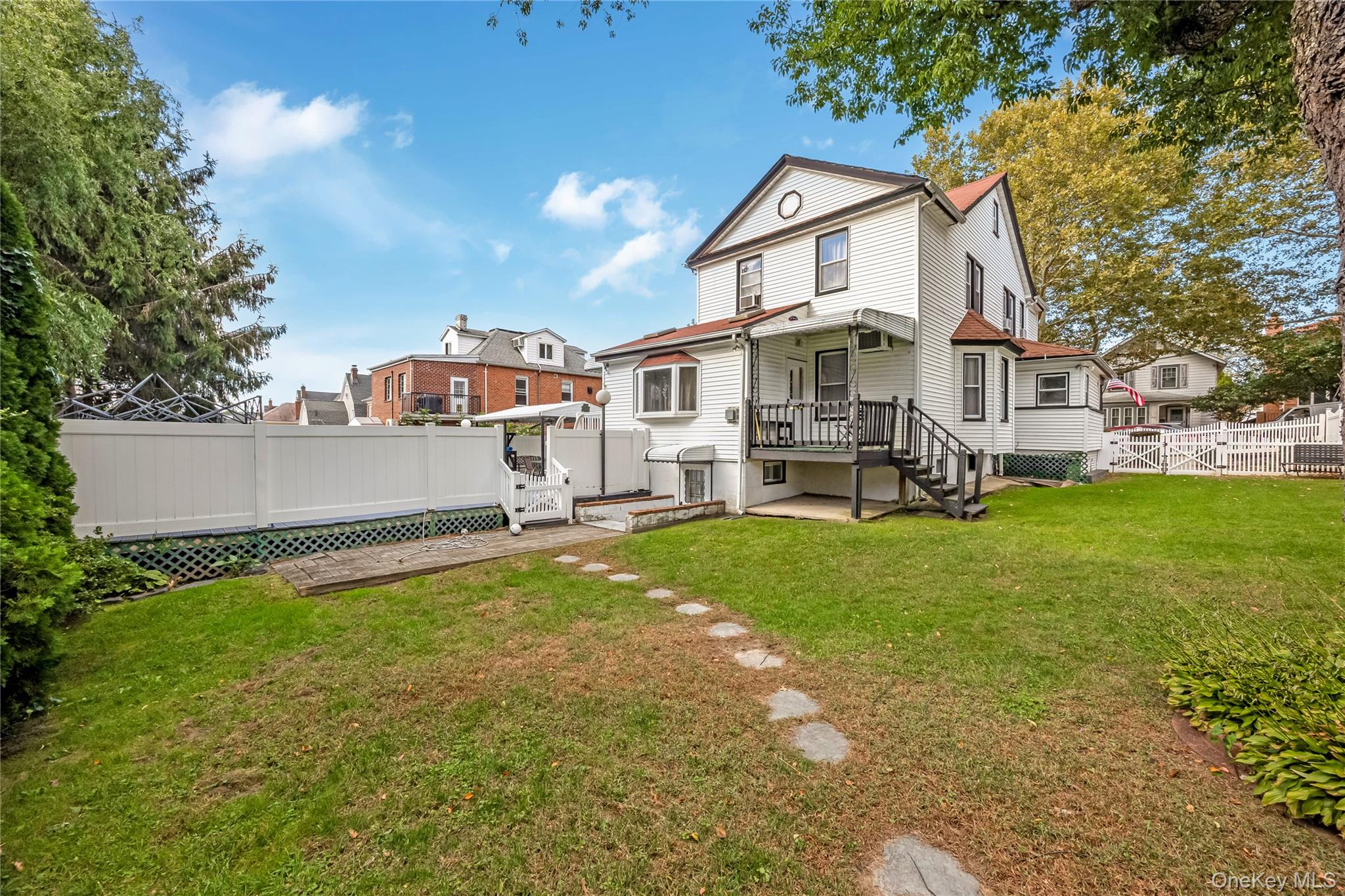 154-58 11th Avenue – For Sale photo 3