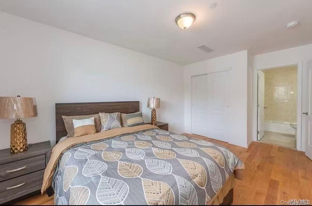 214-11 35th Avenue, Unit 3C photo 5
