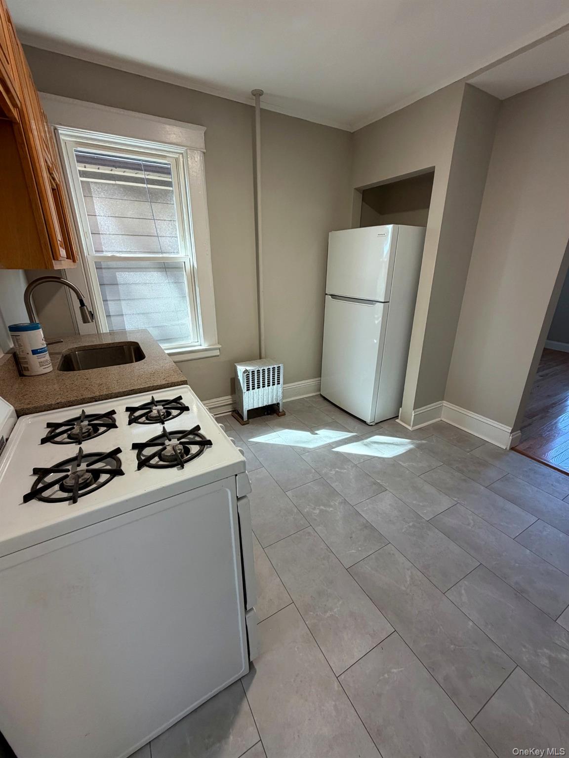 13915 88th Road – For Rent photo 7