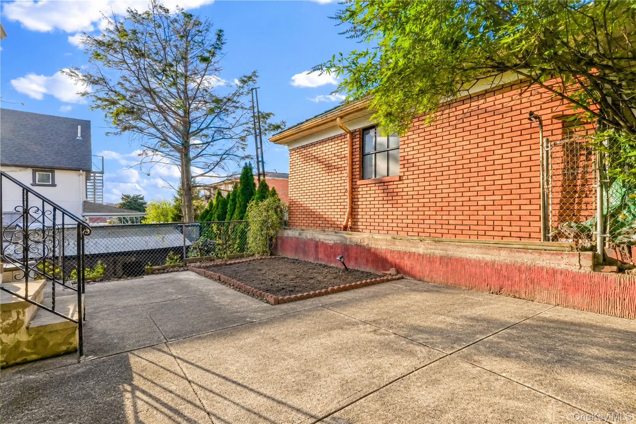 115-33 10th Avenue – For Sale photo 21