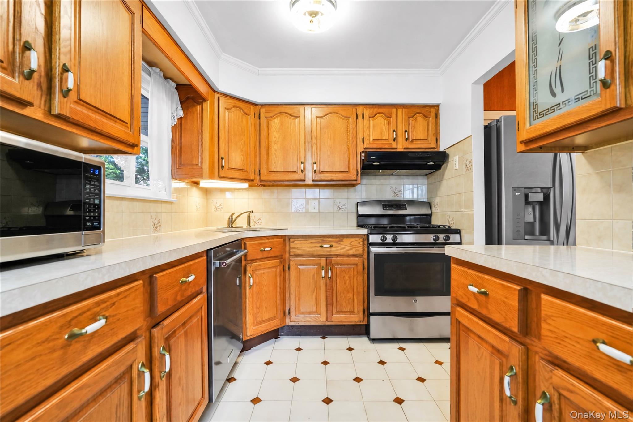 115-33 10th Avenue – For Sale photo 7