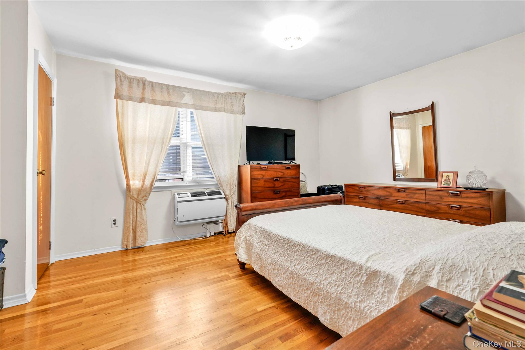115-33 10th Avenue – For Sale photo 13