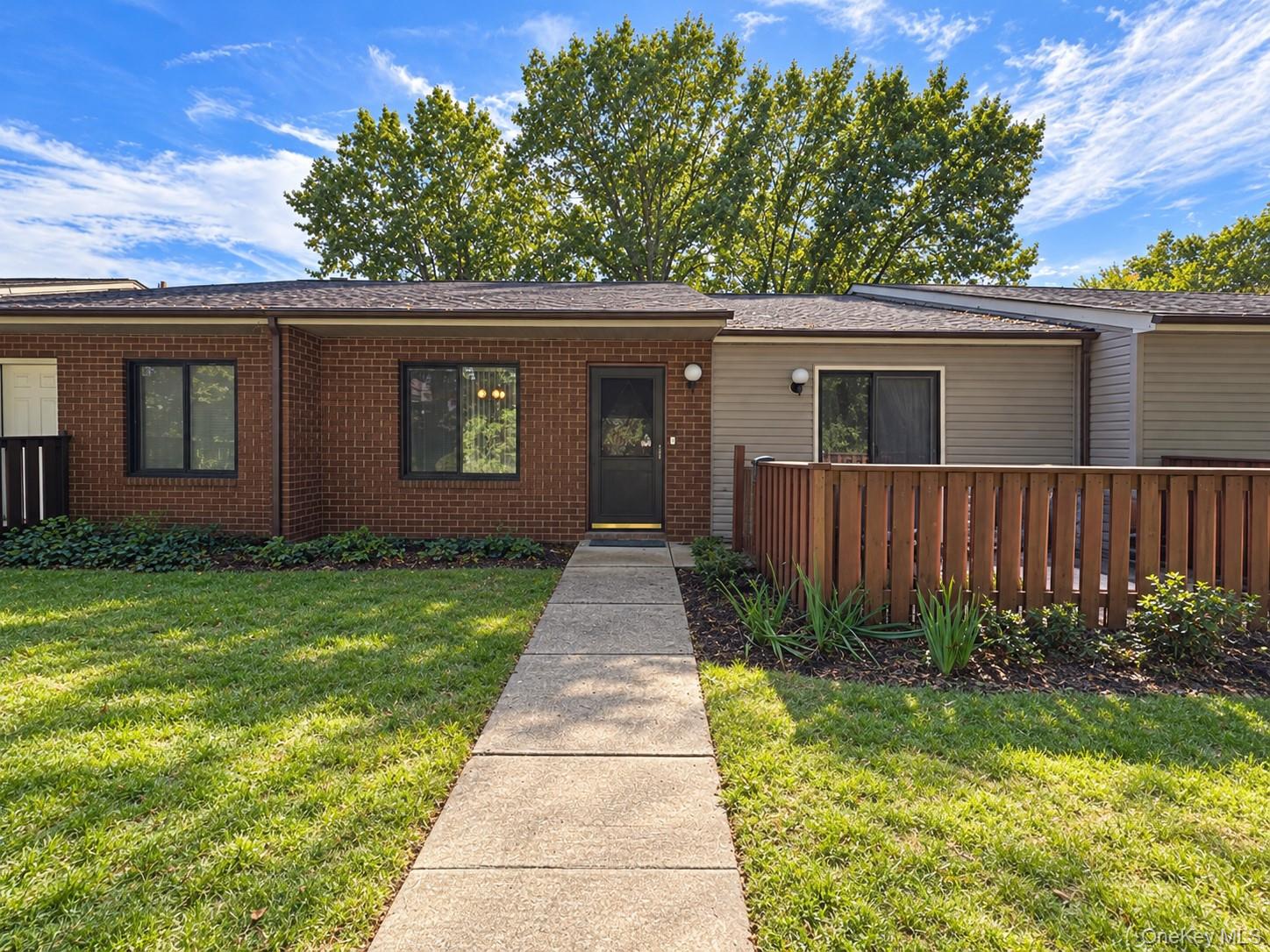 780 Hilltop Court – For Sale