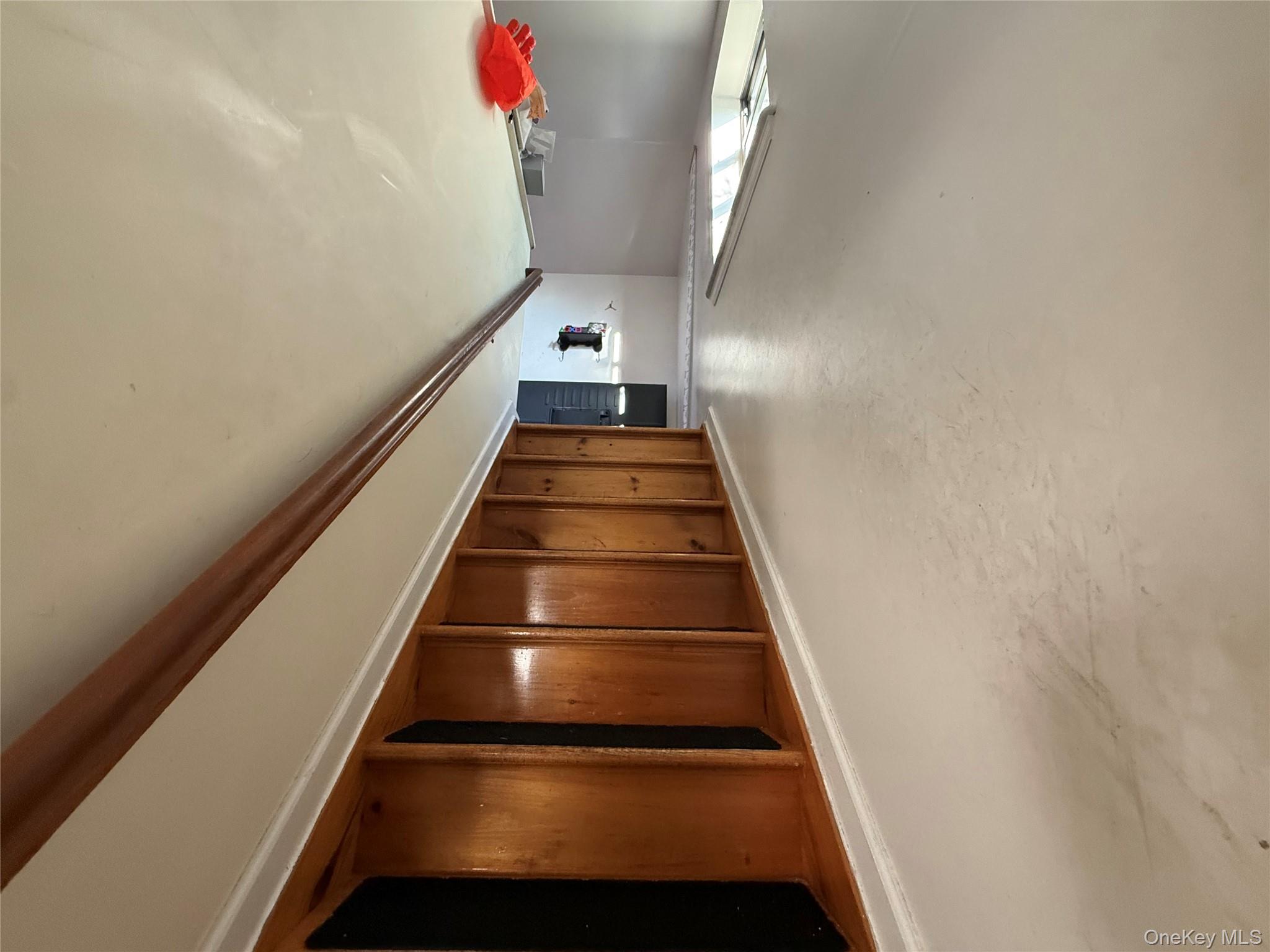 145-105 178th Place – For Sale photo 9