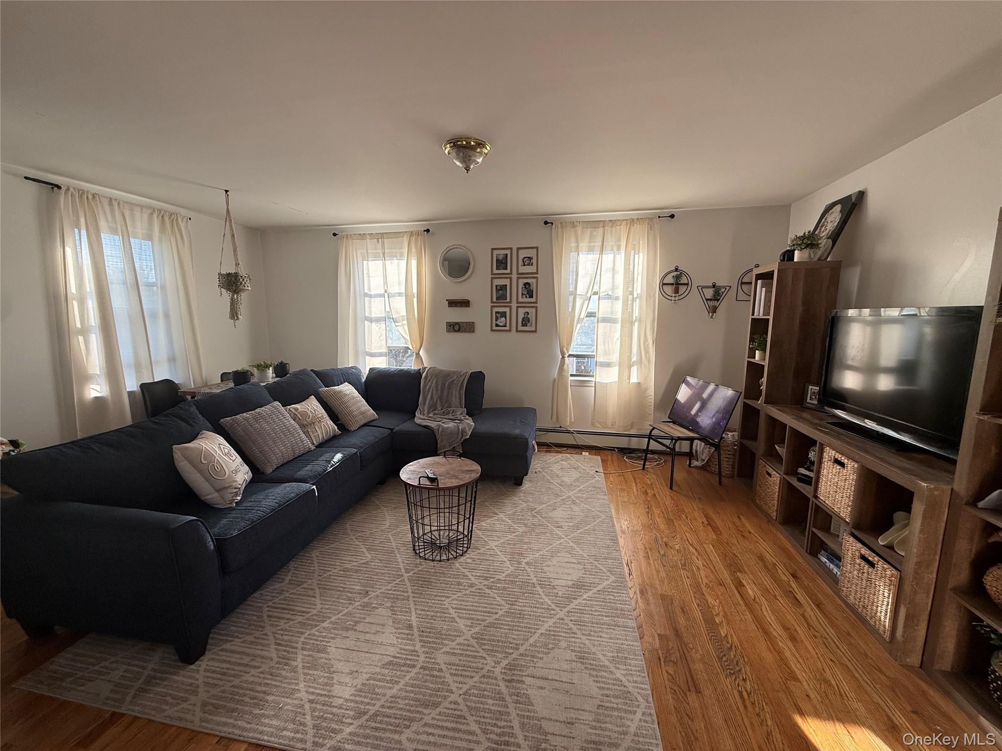 145-105 178th Place – For Sale photo 5