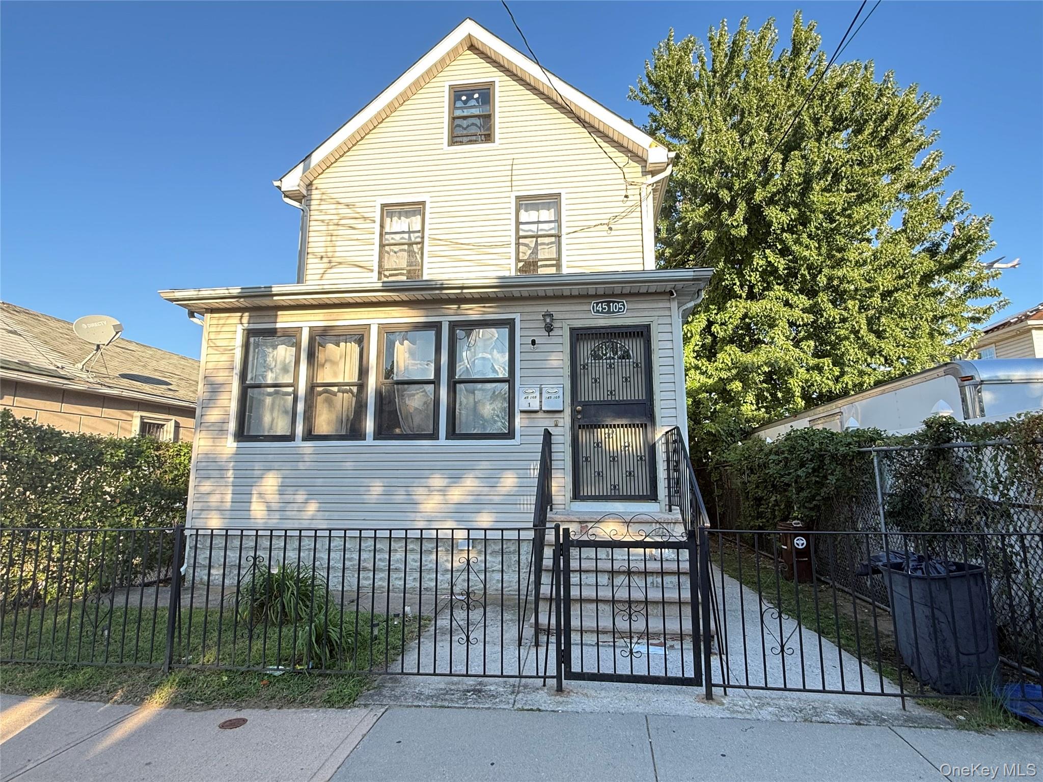 145-105 178th Place – For Sale
