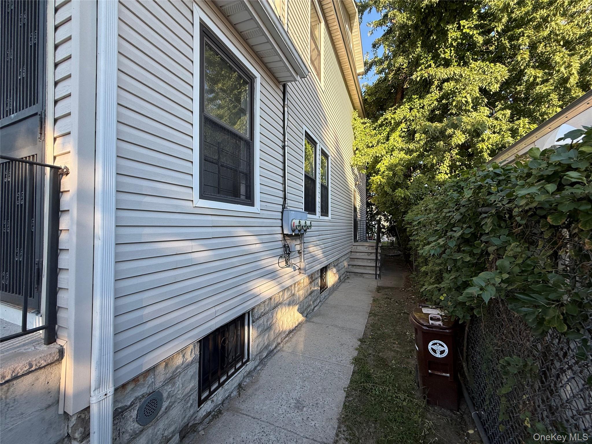 145-105 178th Place – For Sale photo 13