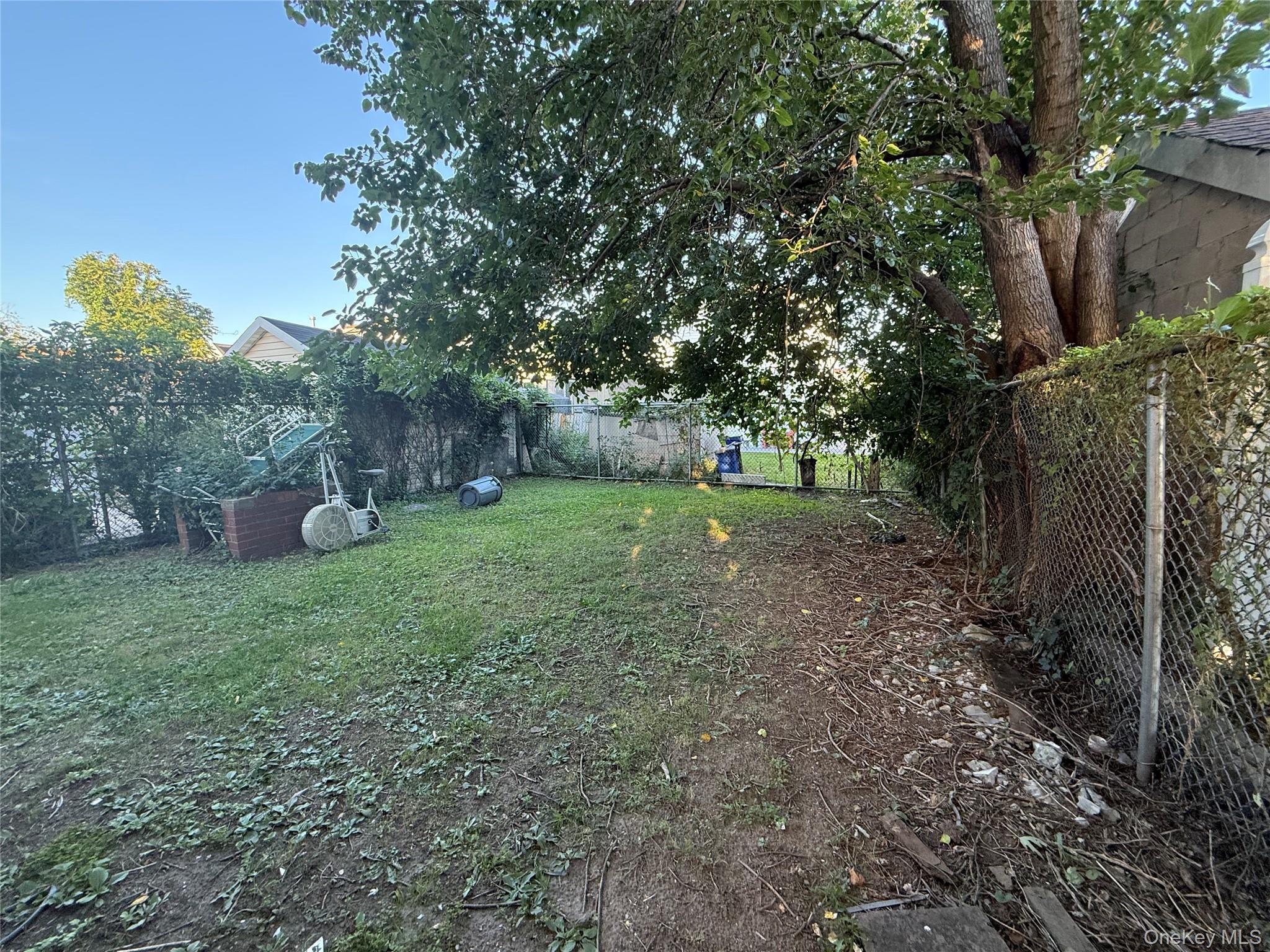145-105 178th Place – For Sale photo 12