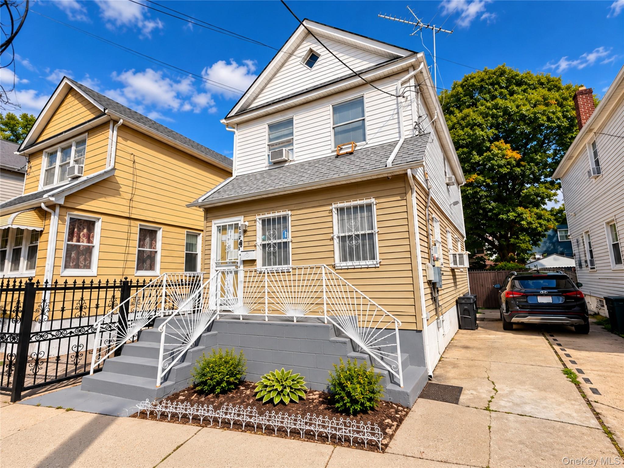 110-43 159 Street – For Sale photo 2