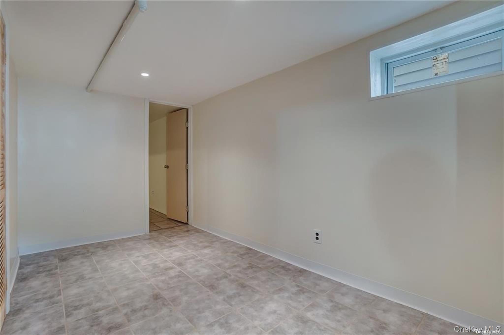 110-43 159 Street – For Sale photo 17