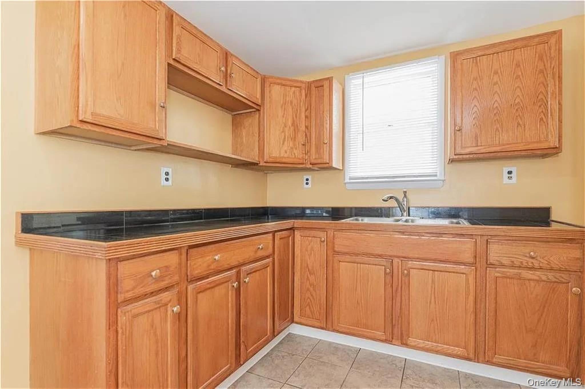 110-43 159 Street – For Sale photo 7