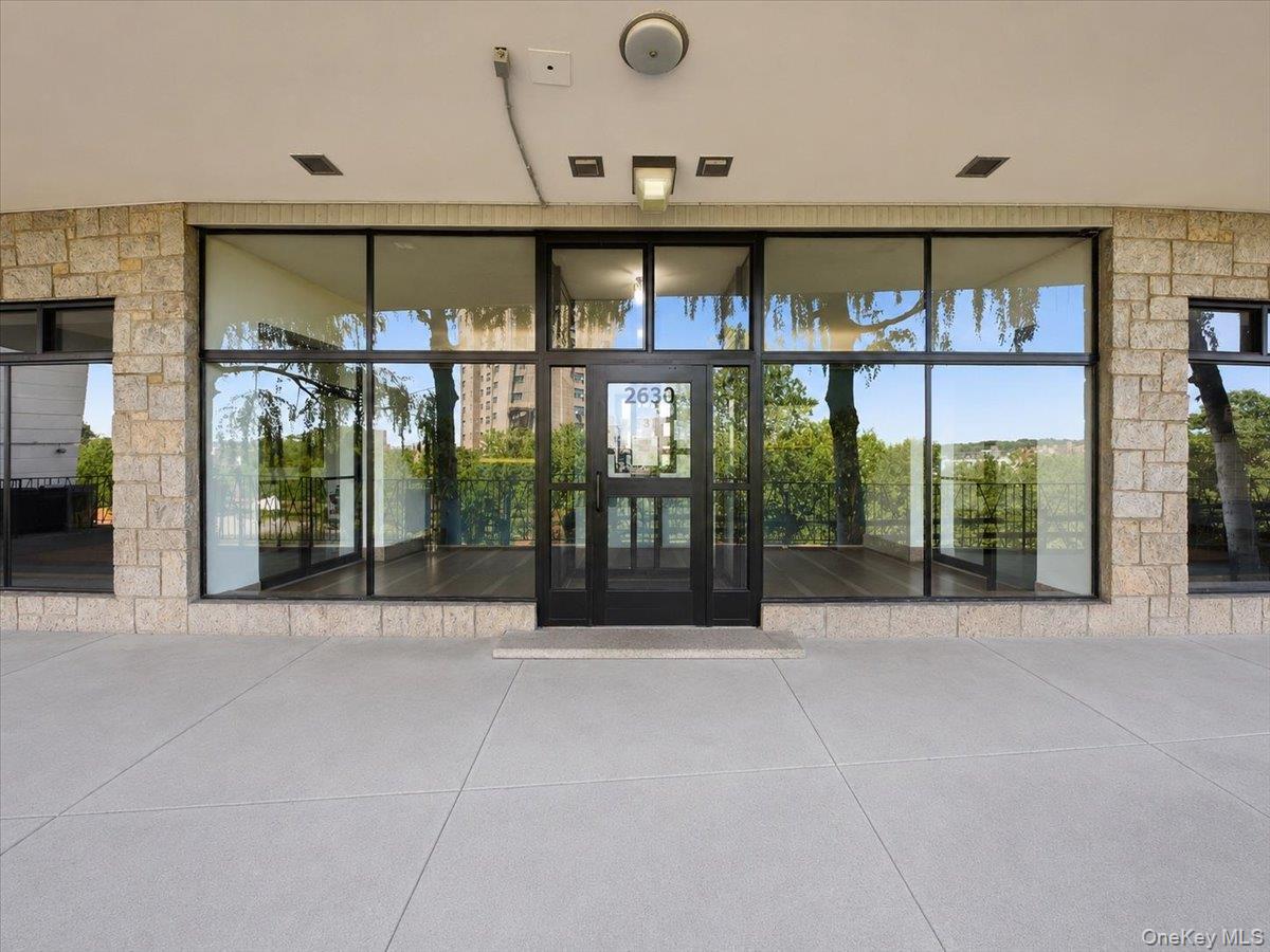 2630 Kingsbridge Terrace, Unit 5O photo 17