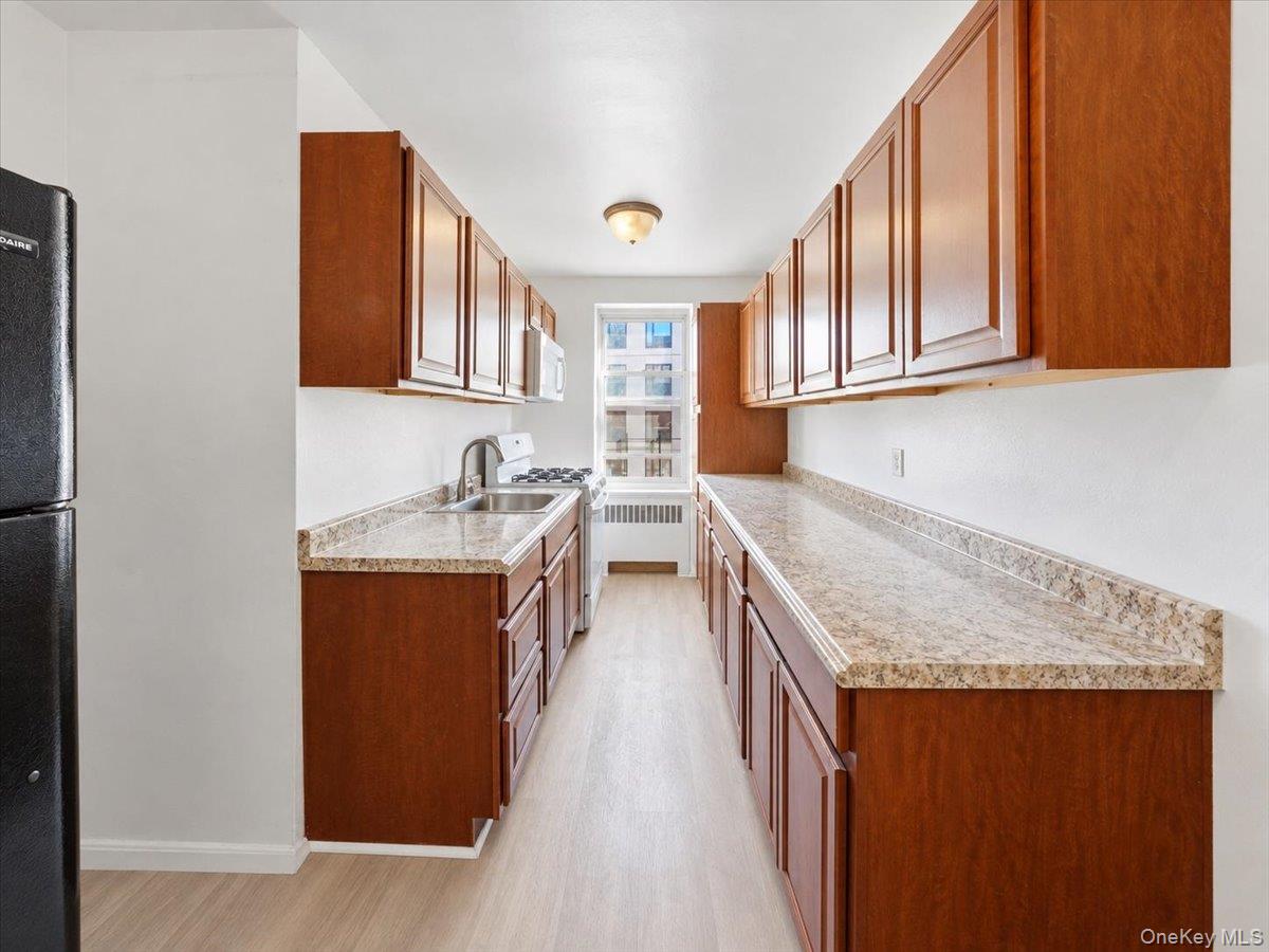 2630 Kingsbridge Terrace, Unit 5O photo 7