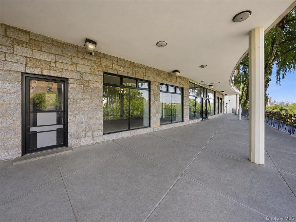 2630 Kingsbridge Terrace, Unit 5O photo 16