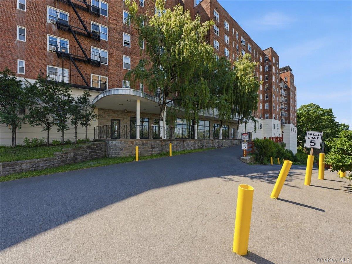 2630 Kingsbridge Terrace, Unit 5O photo 15