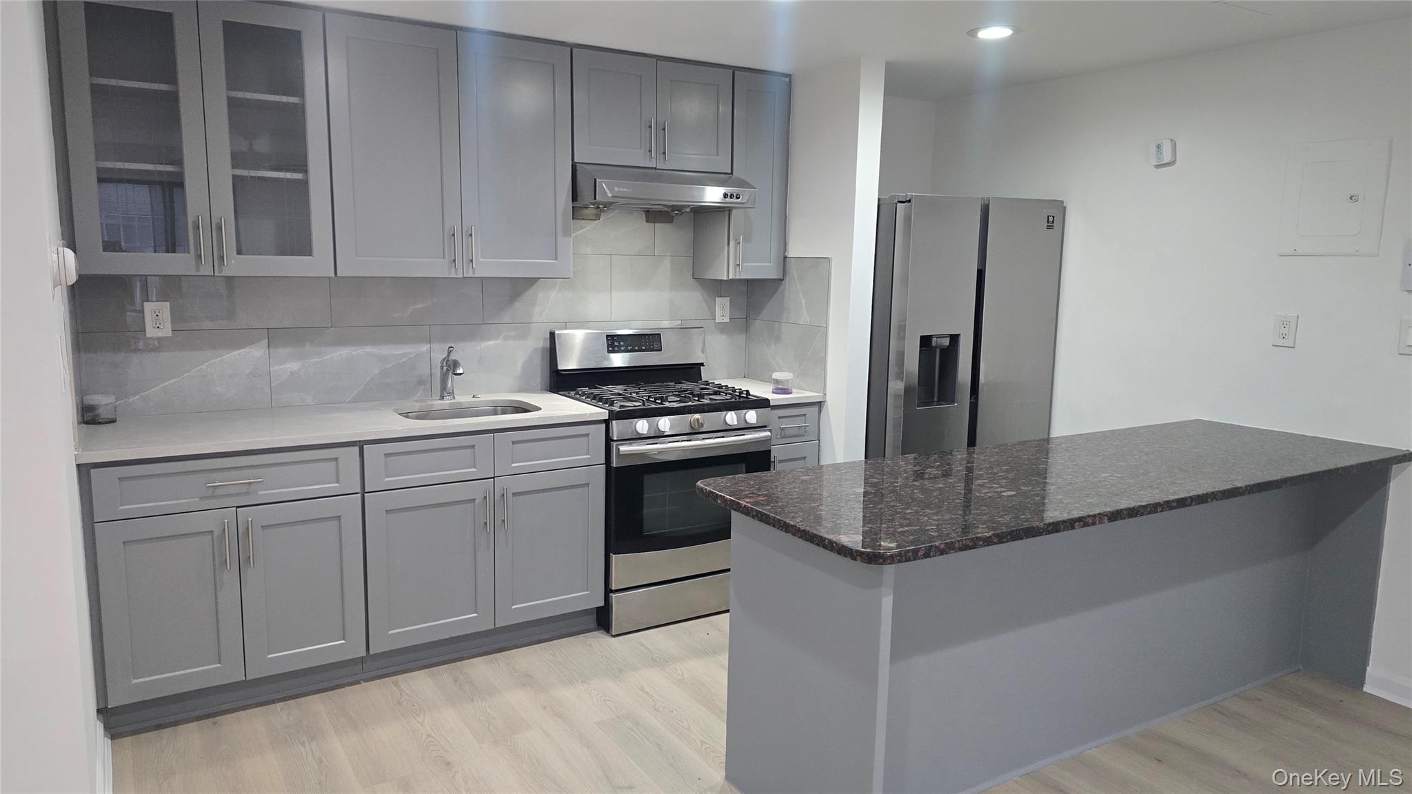 132-18 Avery Avenue, Unit 1A photo 3