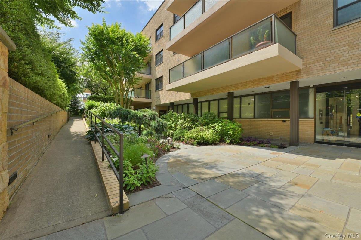 22 Park Place, Unit 4S photo 4