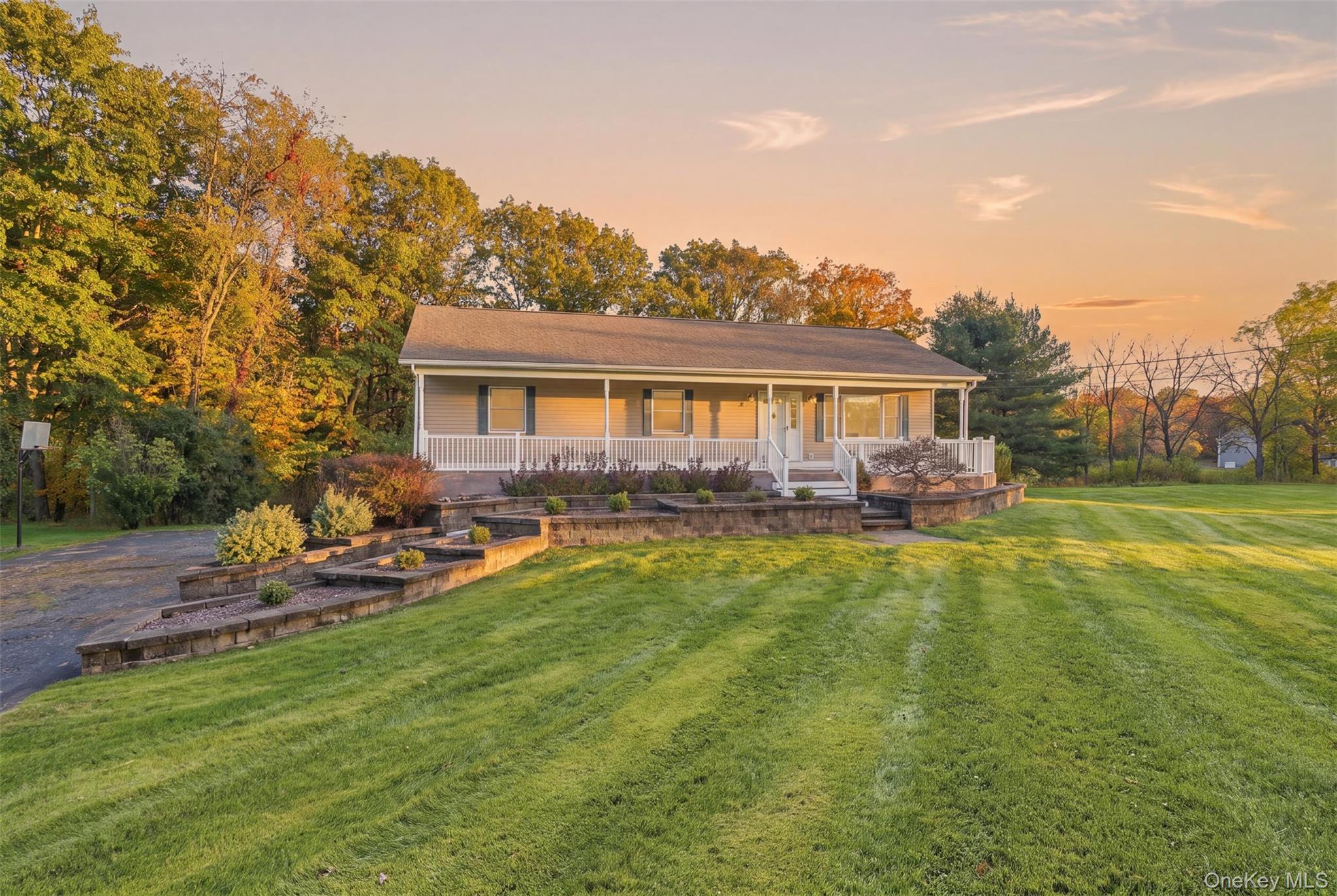 98 Browns Road – For Sale photo 2