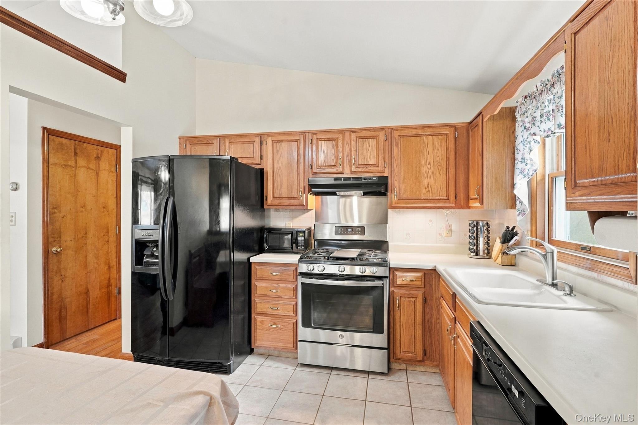 98 Browns Road – For Sale photo 14
