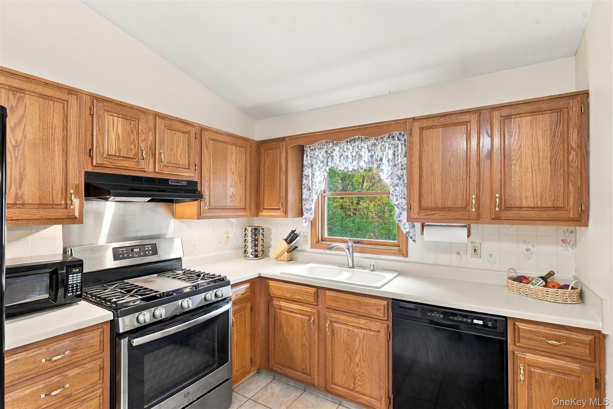 98 Browns Road – For Sale photo 15