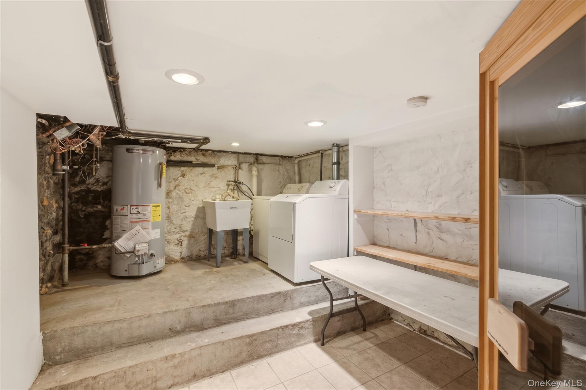 2239 Tiebout Avenue – For Sale photo 17