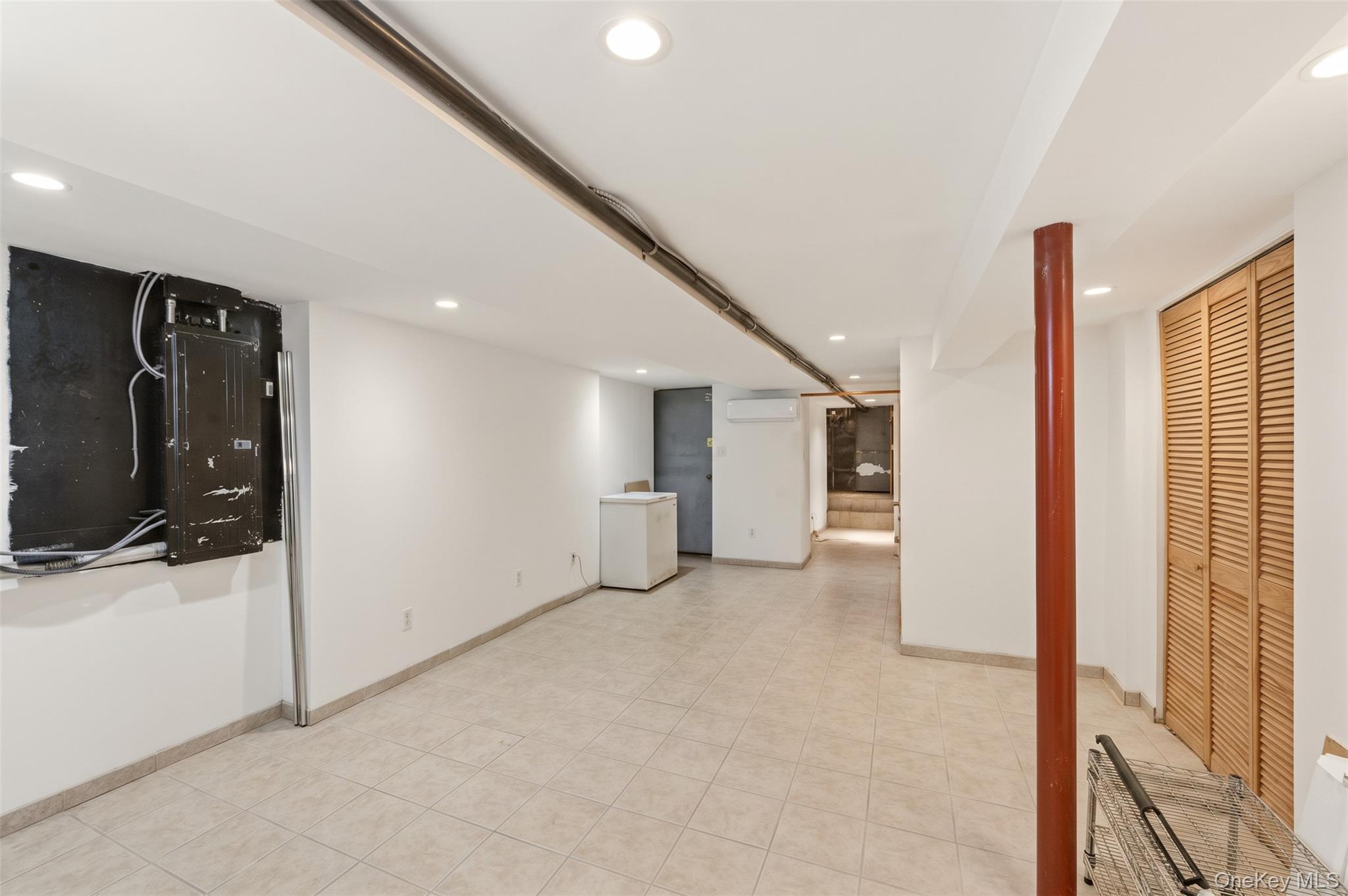2239 Tiebout Avenue – For Sale photo 16