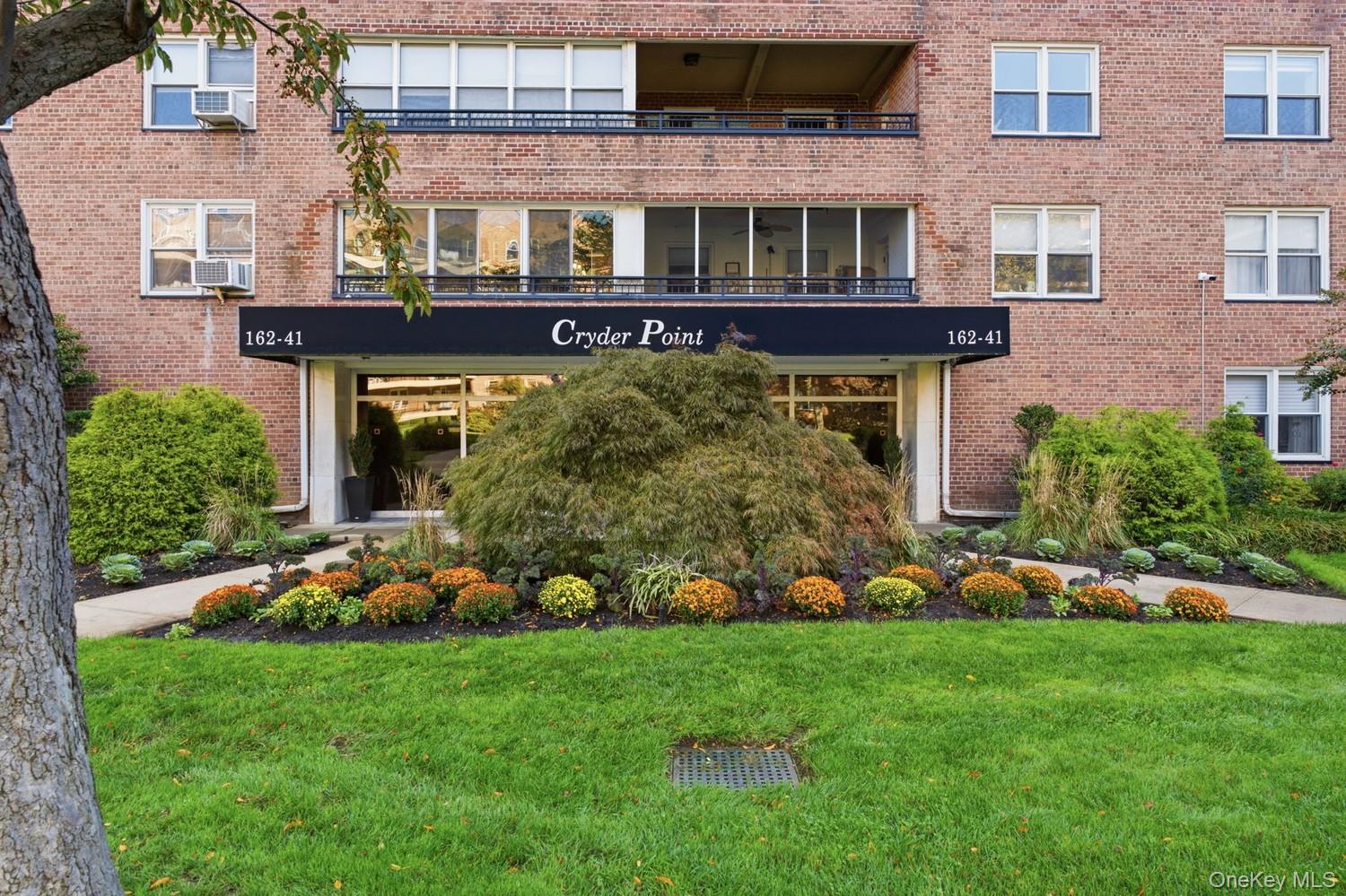 162-41 Powells Cove Boulevard, Unit 4S photo 27