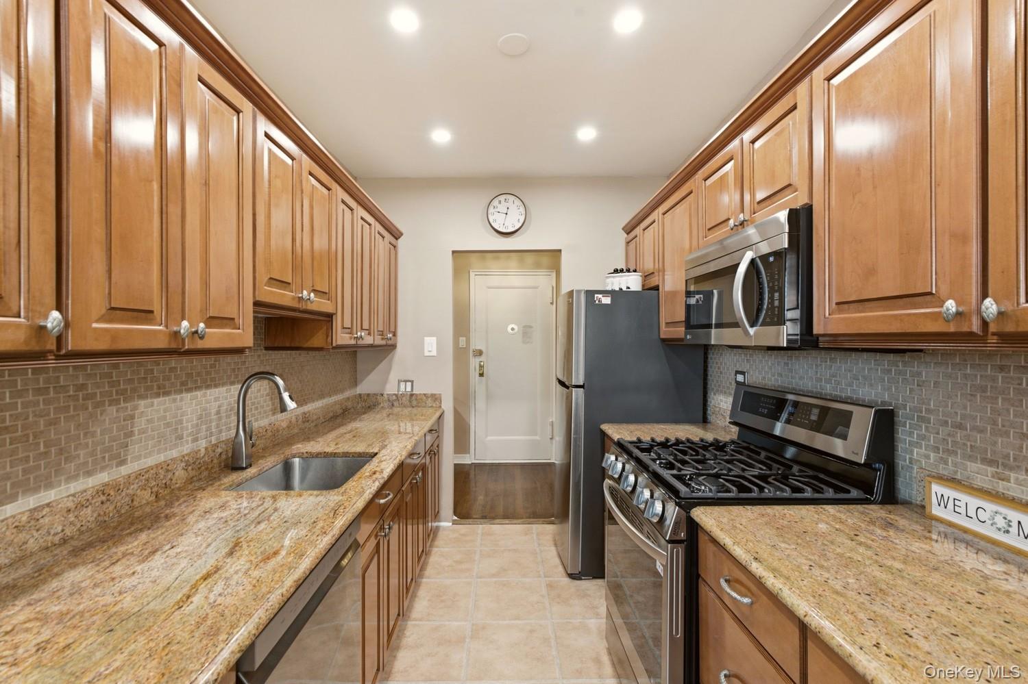 162-41 Powells Cove Boulevard, Unit 4S