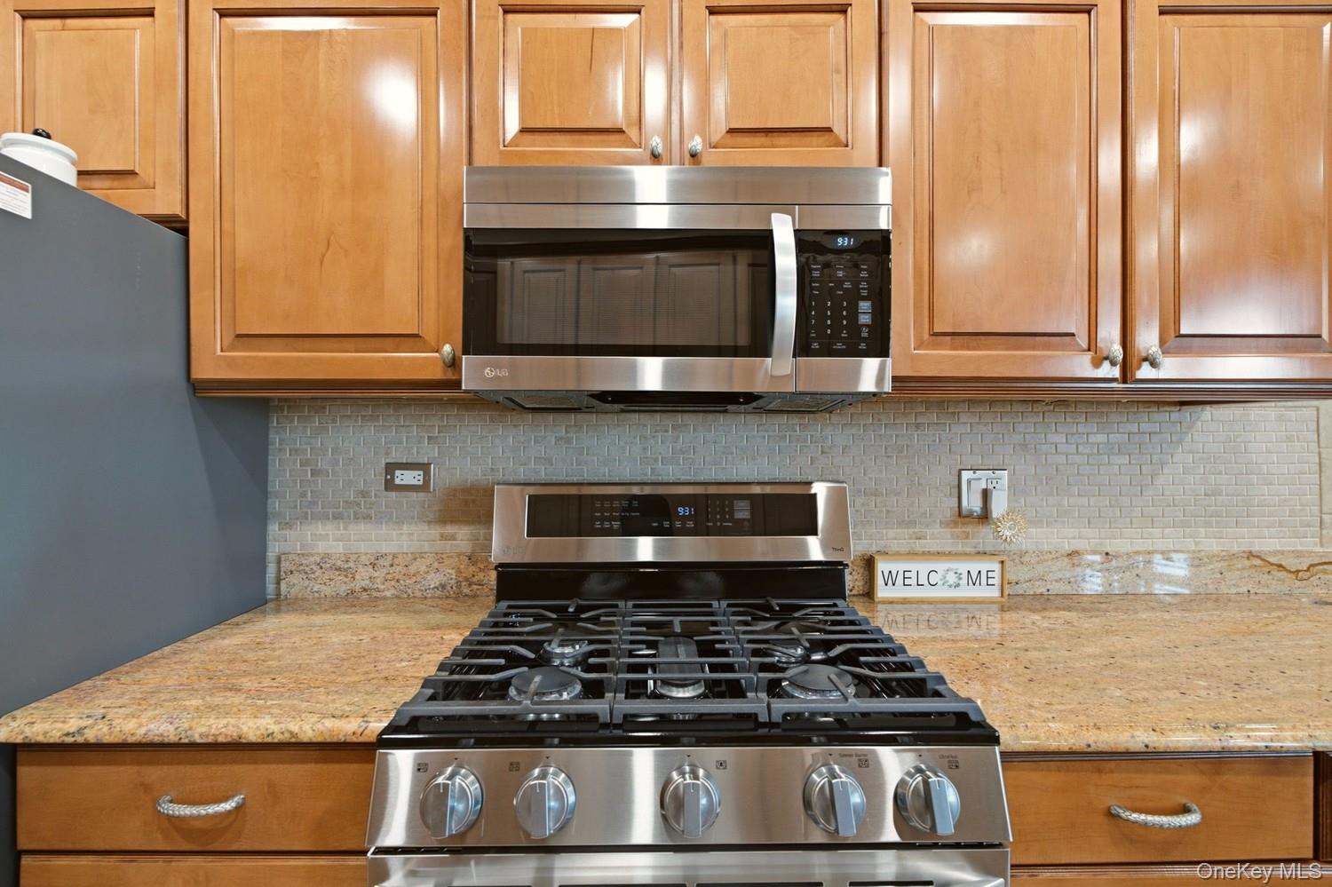 162-41 Powells Cove Boulevard, Unit 4S photo 3