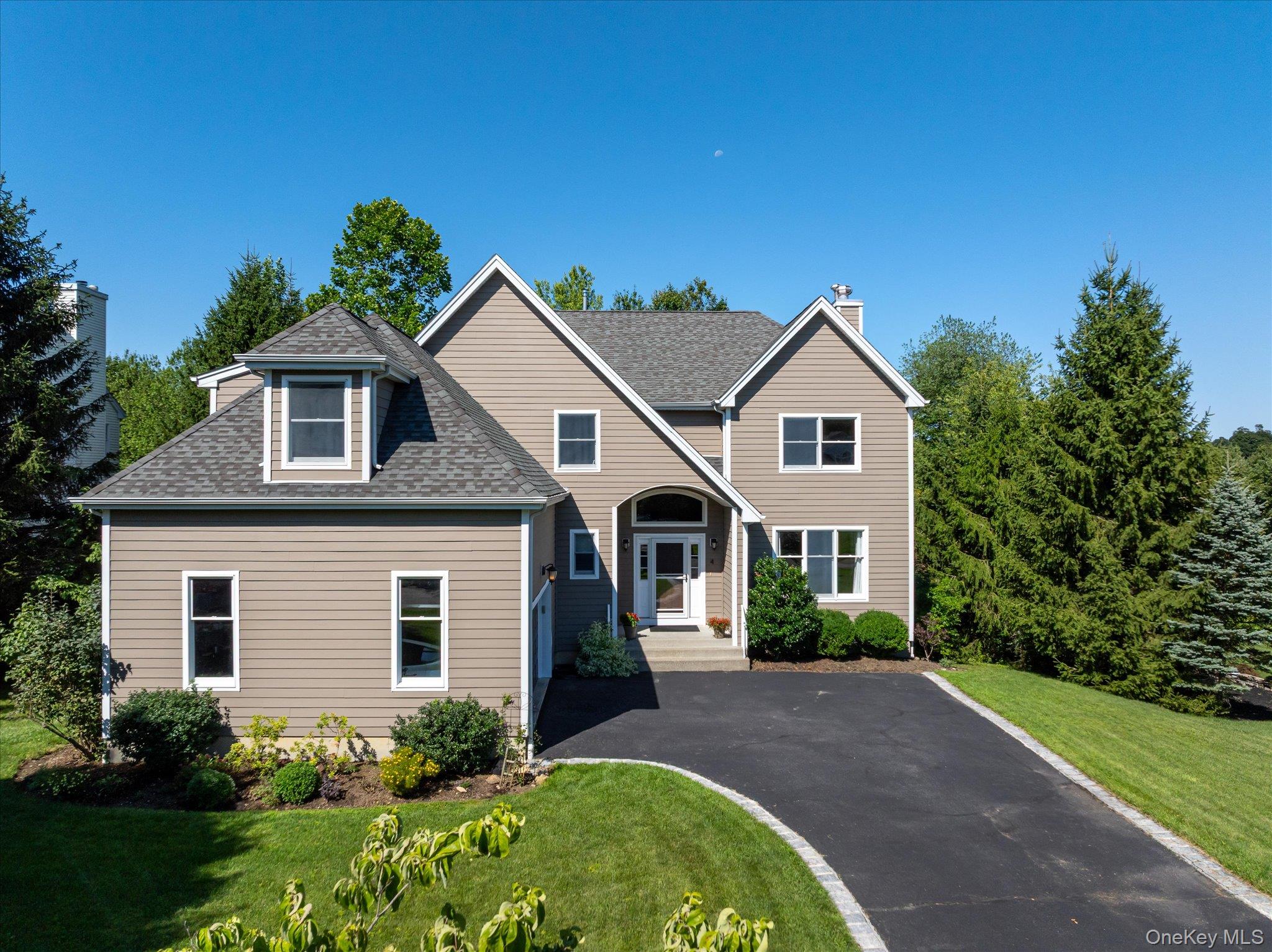 4 Harris Court – For Sale photo 2