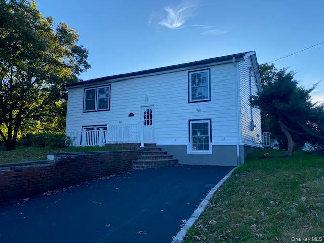 14 Split Cedar Dr – For Sale