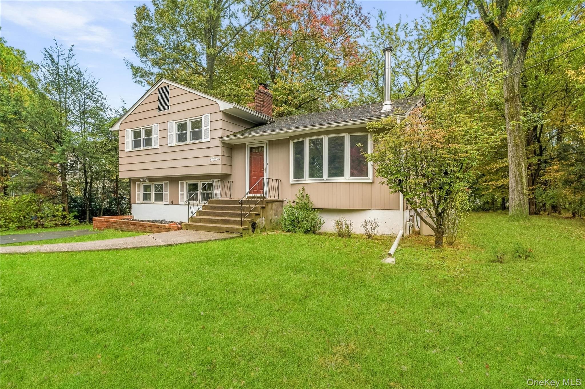 15 oak Road – For Sale photo 2