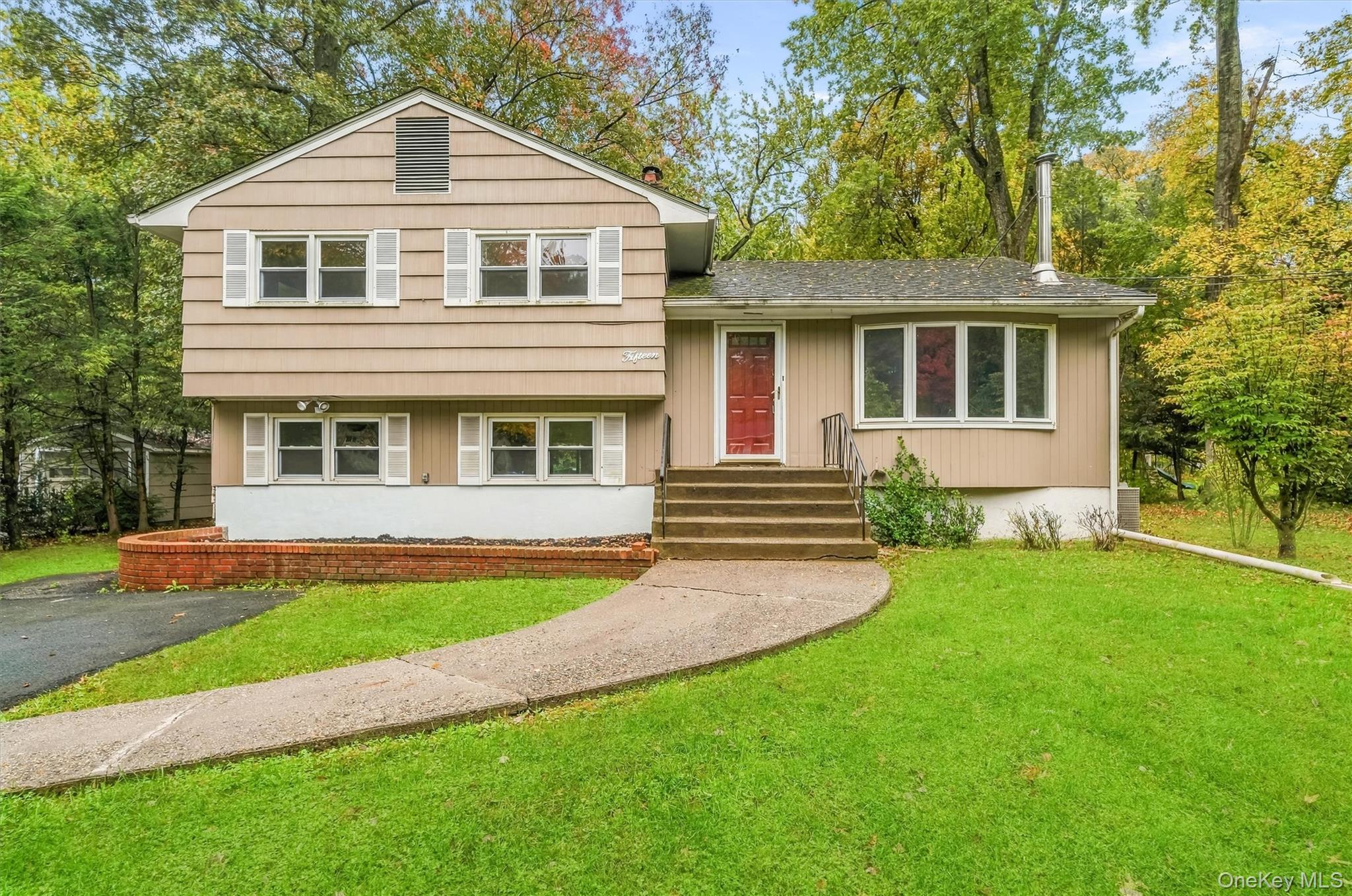 15 oak Road – For Sale photo 4