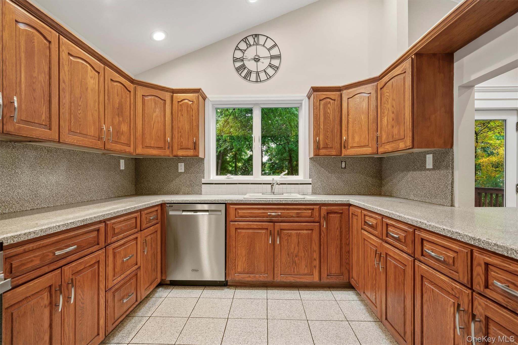 15 oak Road – For Sale photo 17