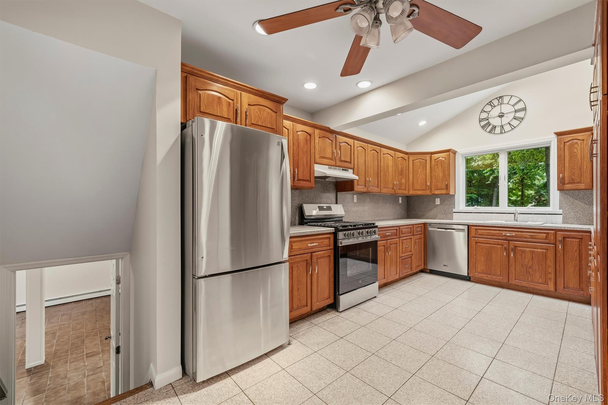 15 oak Road – For Sale photo 13