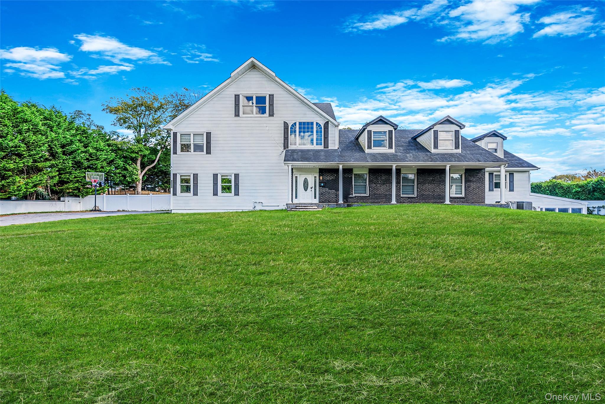 345 Durkee Lane – For Sale